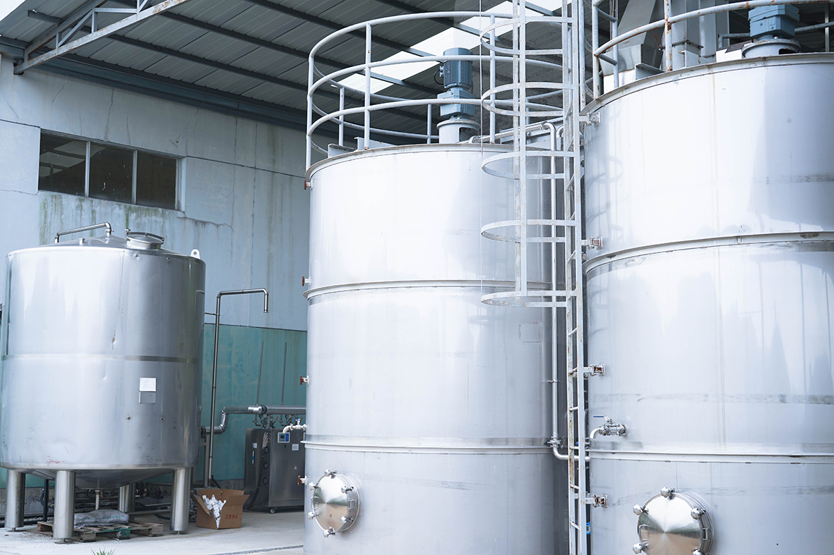 植物基、动物基有机肥发酵生产线工程现场